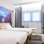 Novotel Centre Gare Hotel 4*