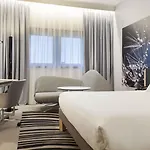 Novotel Centre Gare Hotel 4*