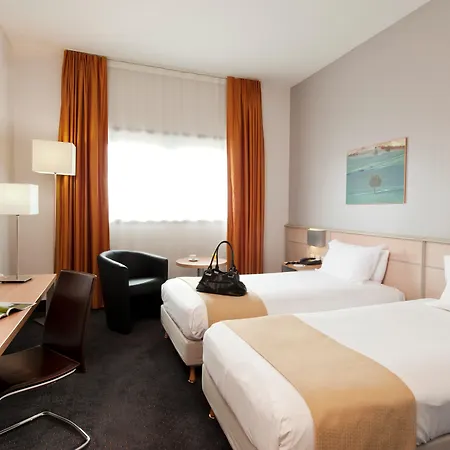 Hotel Novotel Centre Gare 4*