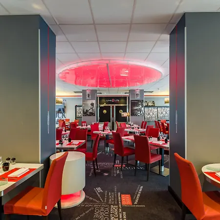 Hotell Novotel Centre Gare 4*