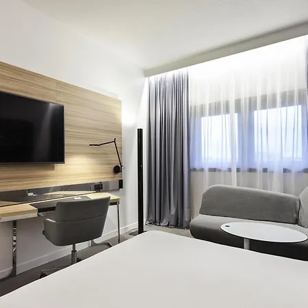 Novotel Centre Gare 호텔 4*