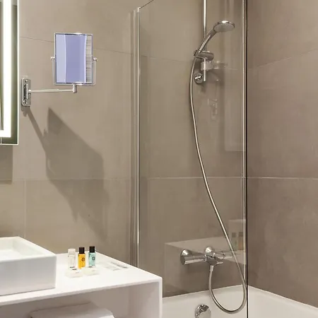 Novotel Centre Gare 4* Tours