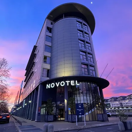 Novotel Centre Gare Hotel 4*