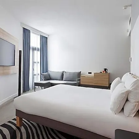 Novotel Centre Gare 4*