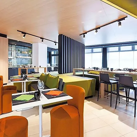 Novotel Centre Gare Hotel 4*