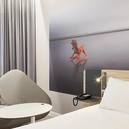 Novotel Centre Gare Otel 4*