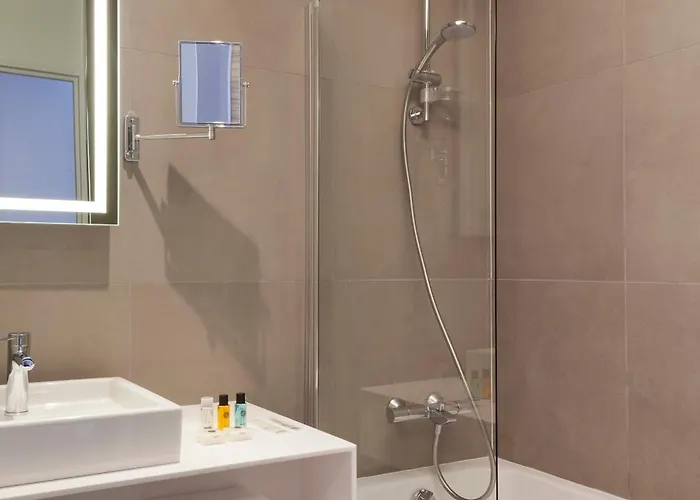 Novotel Centre Gare Hotel 4*