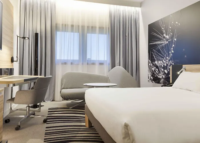 Novotel Centre Gare Hotel 4*