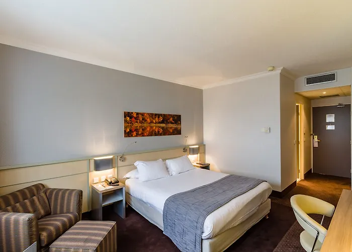 Novotel Centre Gare Hotel 4*